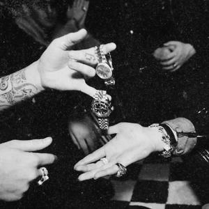 美女捆绑调教爆操
